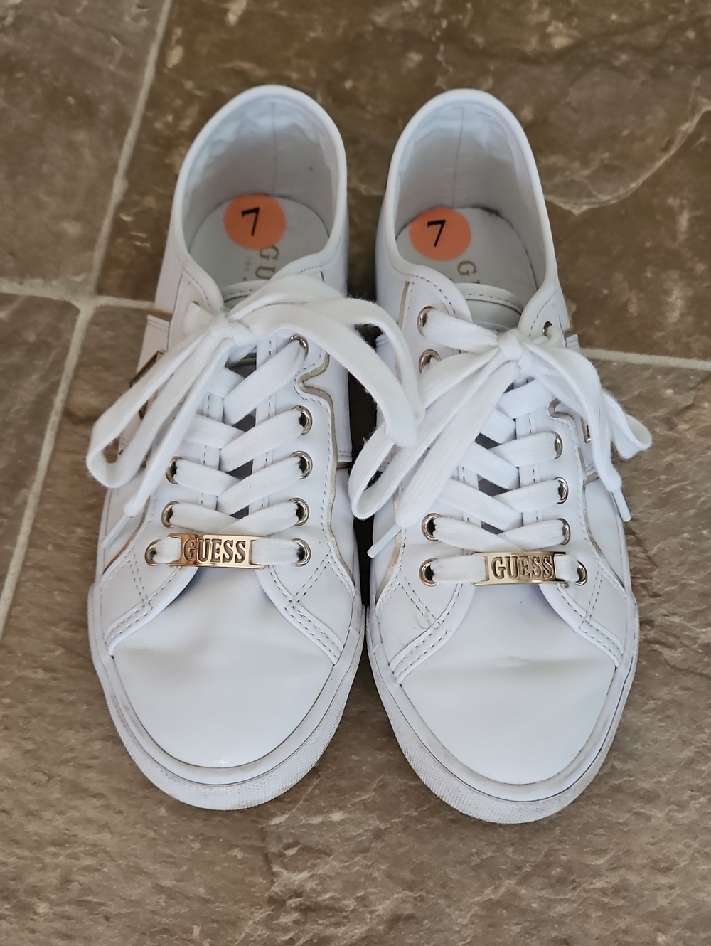 GUESS White Sneakers with Gold Logo Plate
